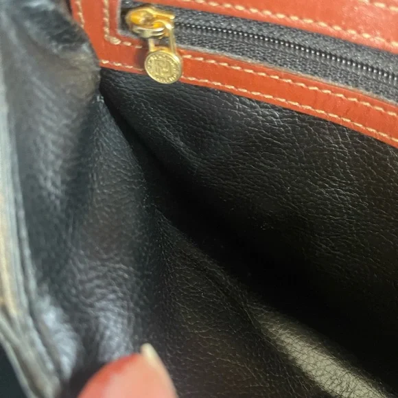 🔥FENDI 🔥VINTAGE 🔥Striped Black and Brown Handbag.🔥 - Picture 8 of 12